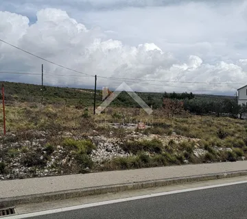 Građevinsko zemljište 1500 m2 - Slivnica Donja - Slivnica, Posedarje
