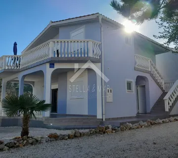 Samostojeća Kuća S 2 Apartmana - Vir **odlična Prilika**