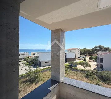 Trosobni apartman pored plaže - Vir