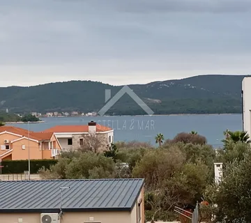 Novo sa liftom, Apartman sa pogledom na more - Turanj - cover