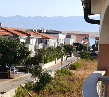 Dvosobni apartman, 200m do mora - Vir
