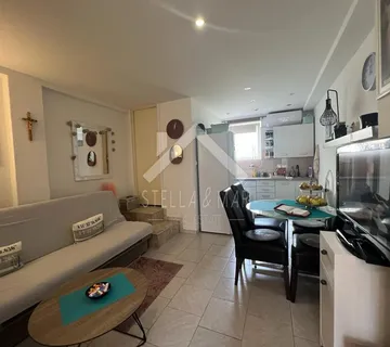 Jednosoban apartman 150m do mora - Nin