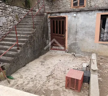 Stara kuća za adaptaciju - Ninski Stanovi, Nin - cover