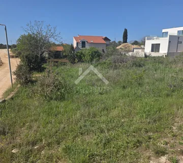 Građevinsko zemljište sa legaliziranim objektom - Kožino - Kožino, Zadar