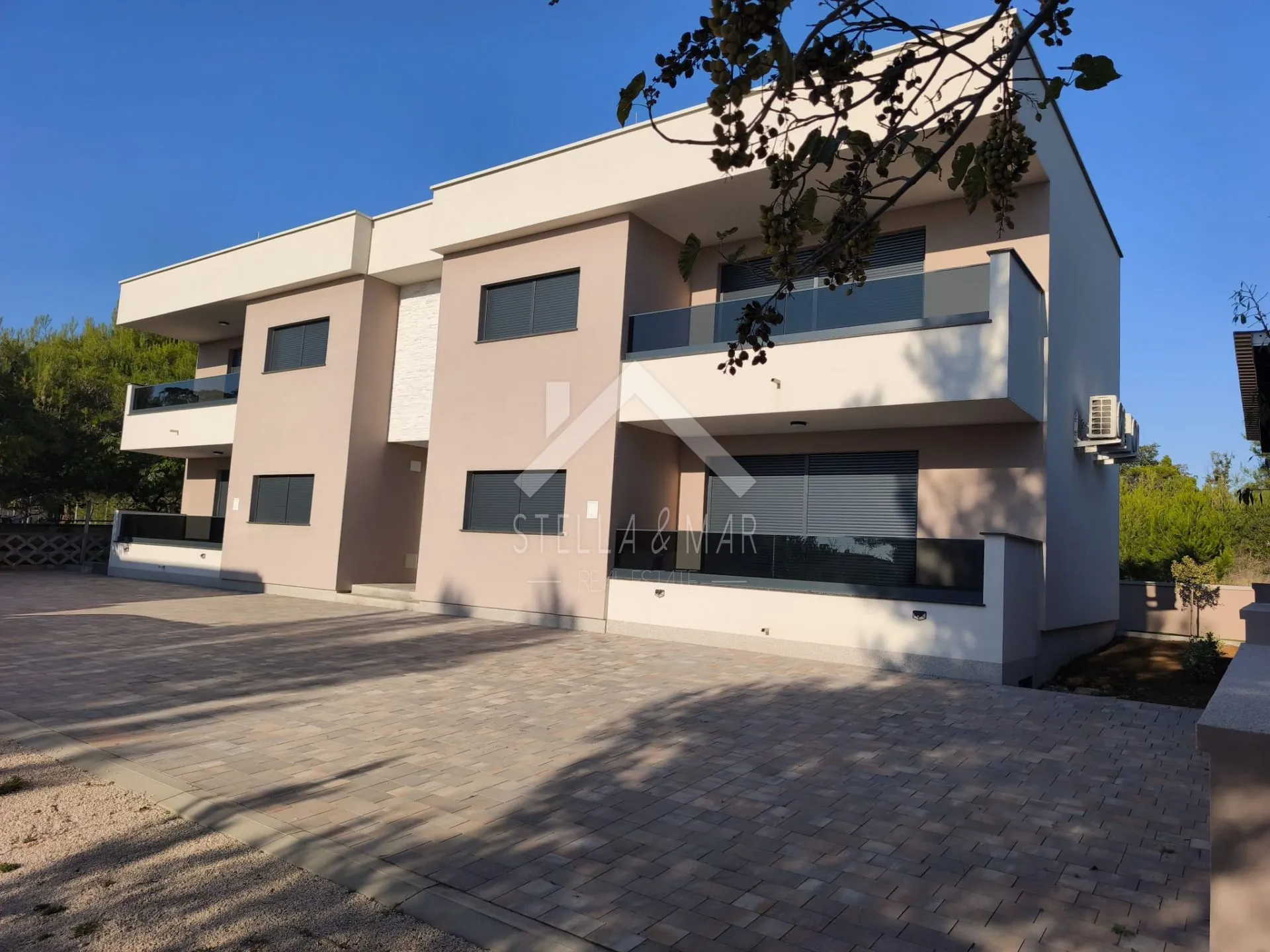 Dvosoban apartman, blizina mora - Vir - cover