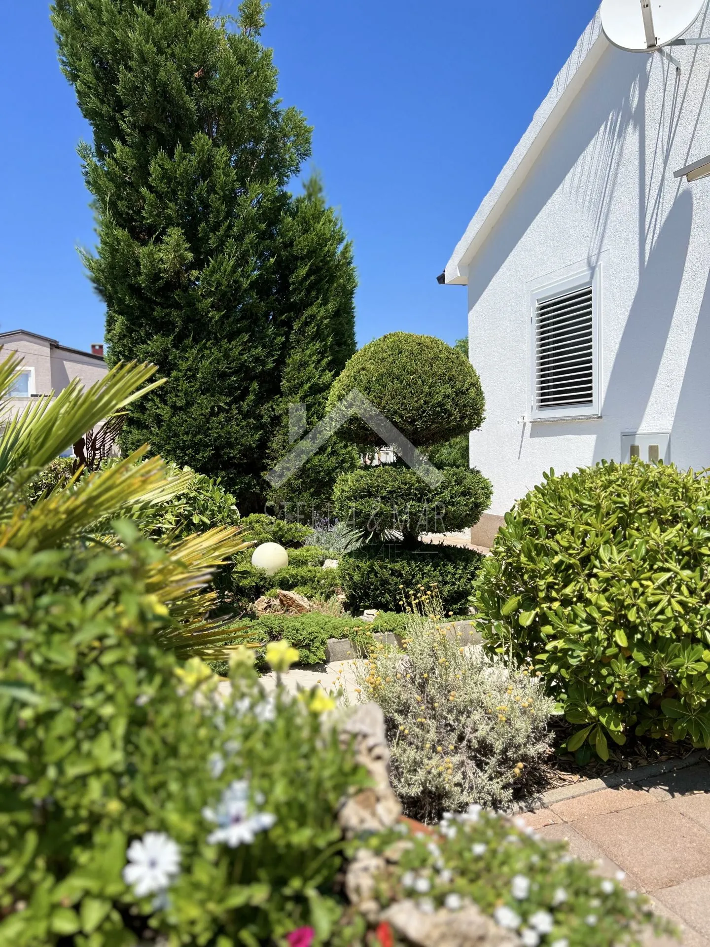 Prekrasna prizemnica, 250m do mora - Vir  - cover