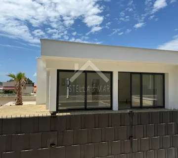 Dvojna kuća  sa bazenom, NOVOGRADNJA !! Vir - cover