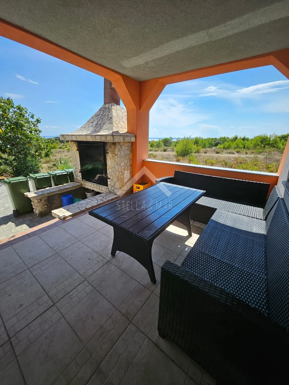 Apartman 2 spavaće sobe, terasa 20m2, POGLED - Vir - cover