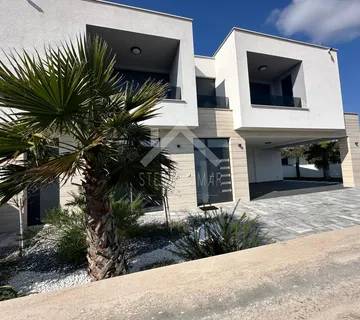 Izuzetna VILLA sa bazenom i saunom - Zaton - Nin, Zadar - cover