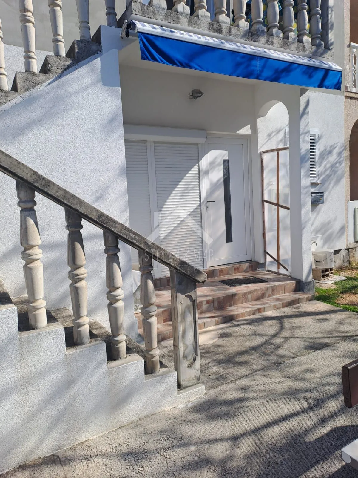 Jednosobni apartman - Vir  - cover