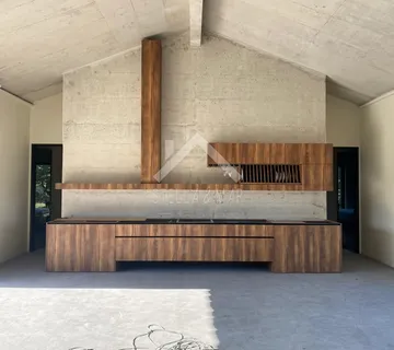 EKSKLUZIVNA KAMENA VILLA dizajnerski interijer - Poljica, Zadar - cover