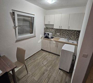 Jednosobni apartman - Vir  - cover