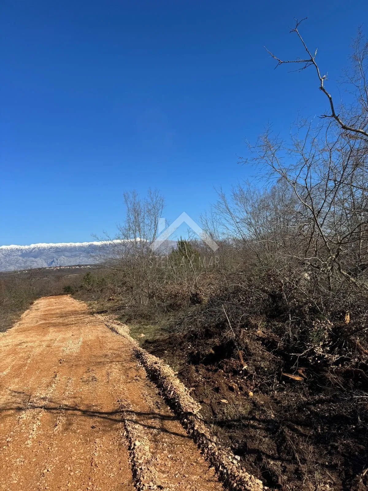Građevinsko zemljište 1200m2 blizina Zadra - Lovinac, Poličnik - cover