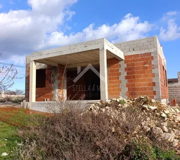 Prizemnica u ROHBAU stanju - Grbe  - cover