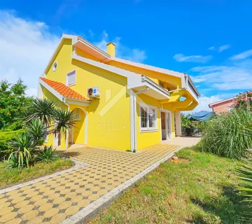 Prekrasna obiteljska kuća sa garažom - Vir  - cover