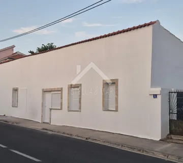 PRILIKA! Samostojeća kuća - Vrsi  - cover