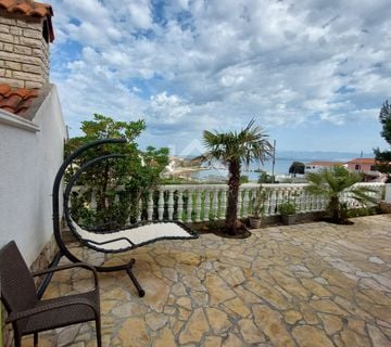 Kuća sa 3 apartmana , pogled na more - Vir  - cover