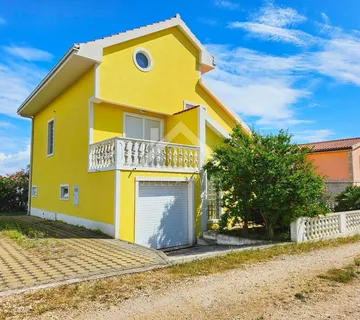 Prekrasna obiteljska kuća sa garažom - Vir  - cover