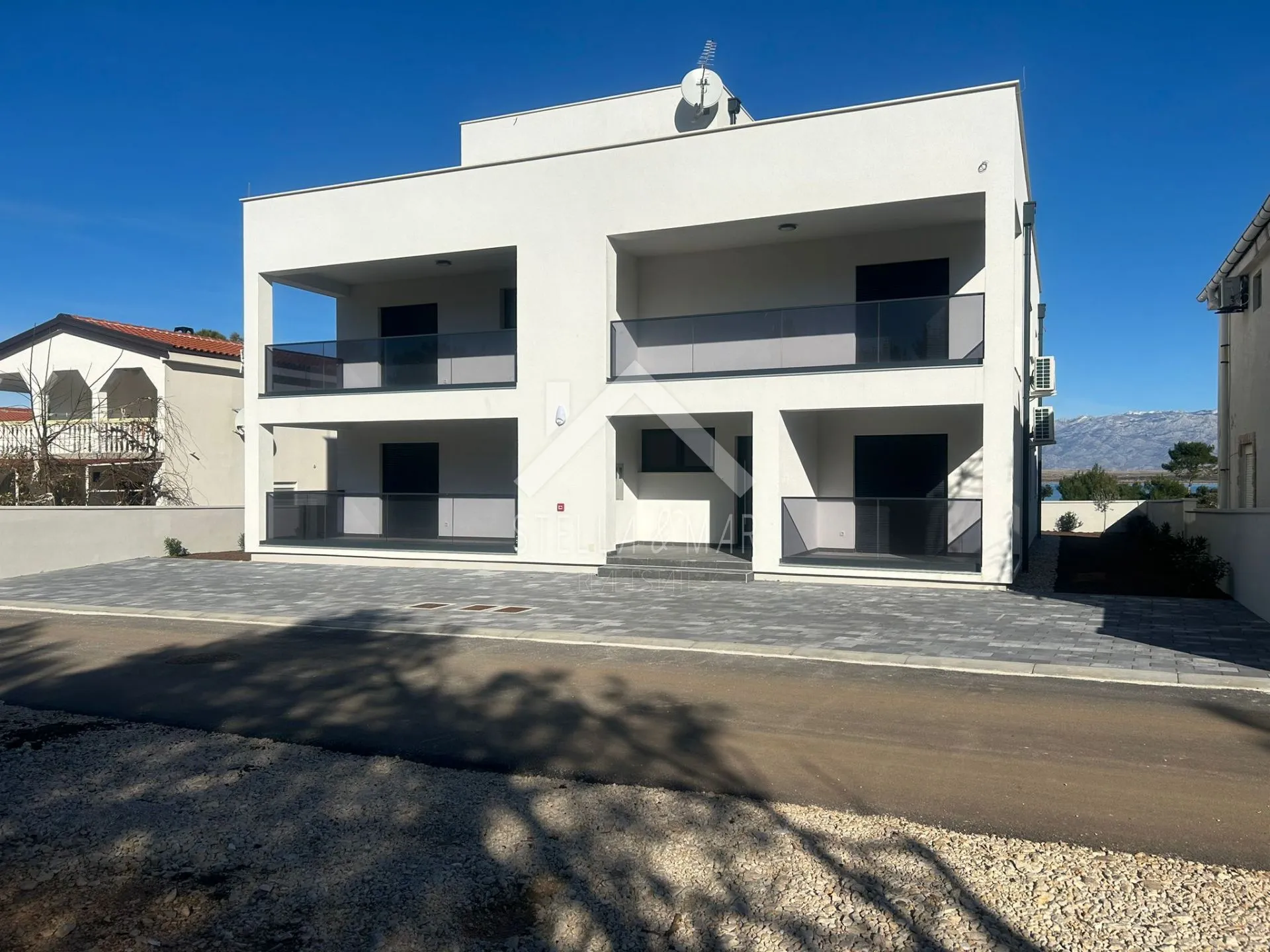 Trosoban apartman sa pogledom na more - Vir - cover