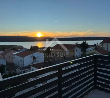 Apartmanska kuća, pogled na more -Kruševo - cover