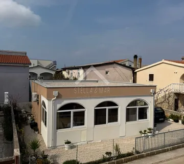 Samostojeća prizemnica, miran predio - Vir - cover