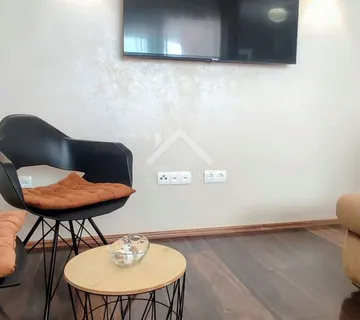 Moderan dvosobni apartman - Vir - cover