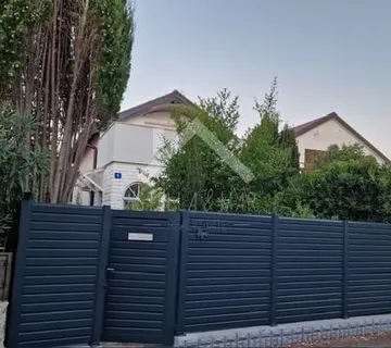 Obiteljska kuća sa garažom - Vir