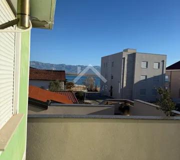 Dvojna kuća sa sva stana, 30m do mora - Vir