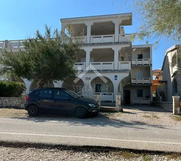Kuća sa 6 apartmana 1. RED DO MORA - Vir