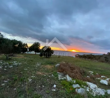 Građevinsko zemljište 2. red do mora - Premuda - Premuda, Zadar