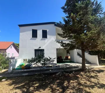 Kuća katnica na super lokaciji, miran dio, centar - Vir
