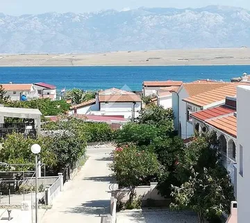 Dvojna kuća sa dva apartmana - Vir - cover
