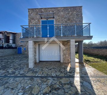 Prekrasna Mediteranska Villa sa Bazenom - Vir  - cover
