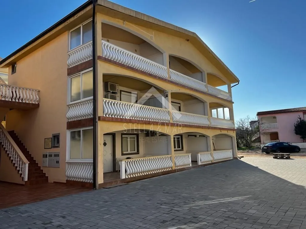 Dvosobni apartman, blizina mora - Vir  - cover