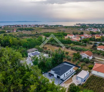 Prekrasna Villa sa bazenom - Privlaka  - cover