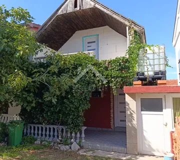 Obiteljska kuća za adaptaciju, blizina mora  - Vir  - cover