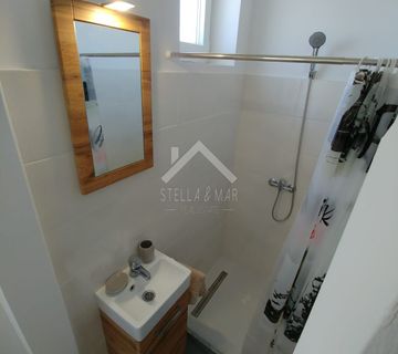 Dvojna kuća sa dva apartmana - Privlaka  - cover