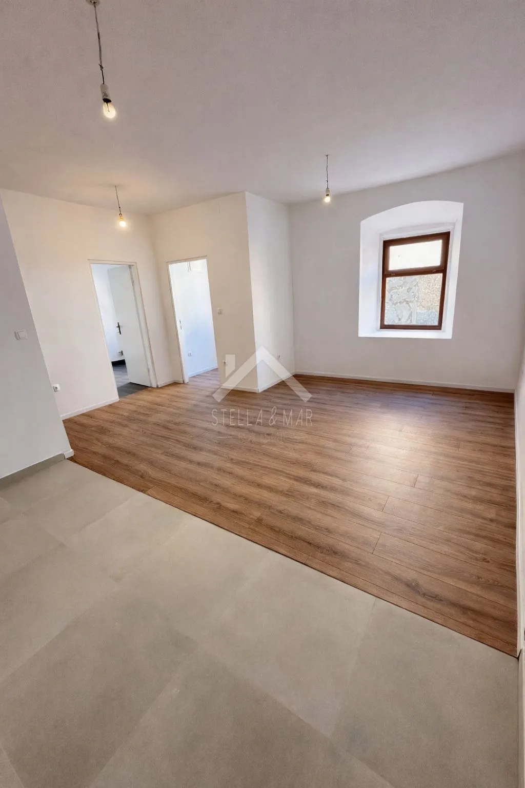 Dvosoban stan u prizemlju, POTPUNO RENOVIRAN - Obrovac - cover