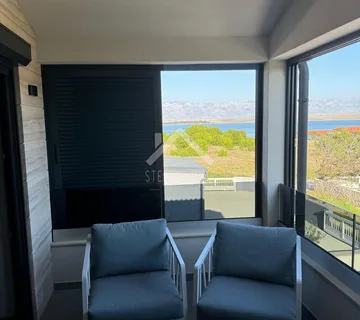 Predivna, nova, moderno uređena kuća sa pogledom - Vir - cover