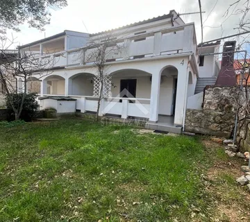 Dvojna kuća 2 stana, pogled na more - Vir - cover