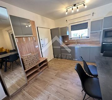 Apartman sa dvije sobe, 250m do mora, krovna terasa - Vir - cover