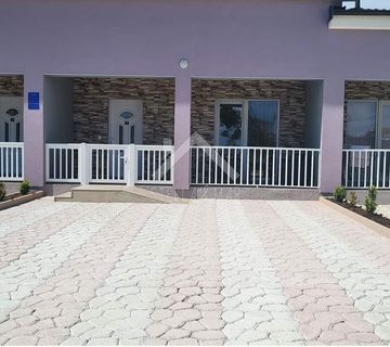 Prizemnica u nizu, Centar -Vir - cover