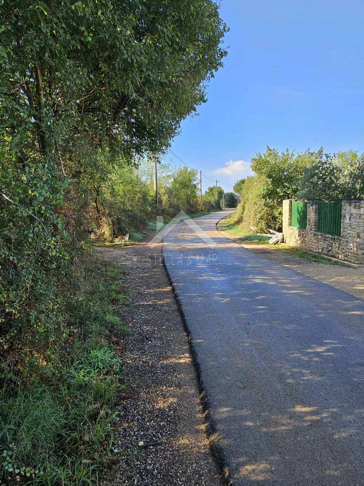 *PRILIKA* Građevinsko zemljište  - Smoković - cover