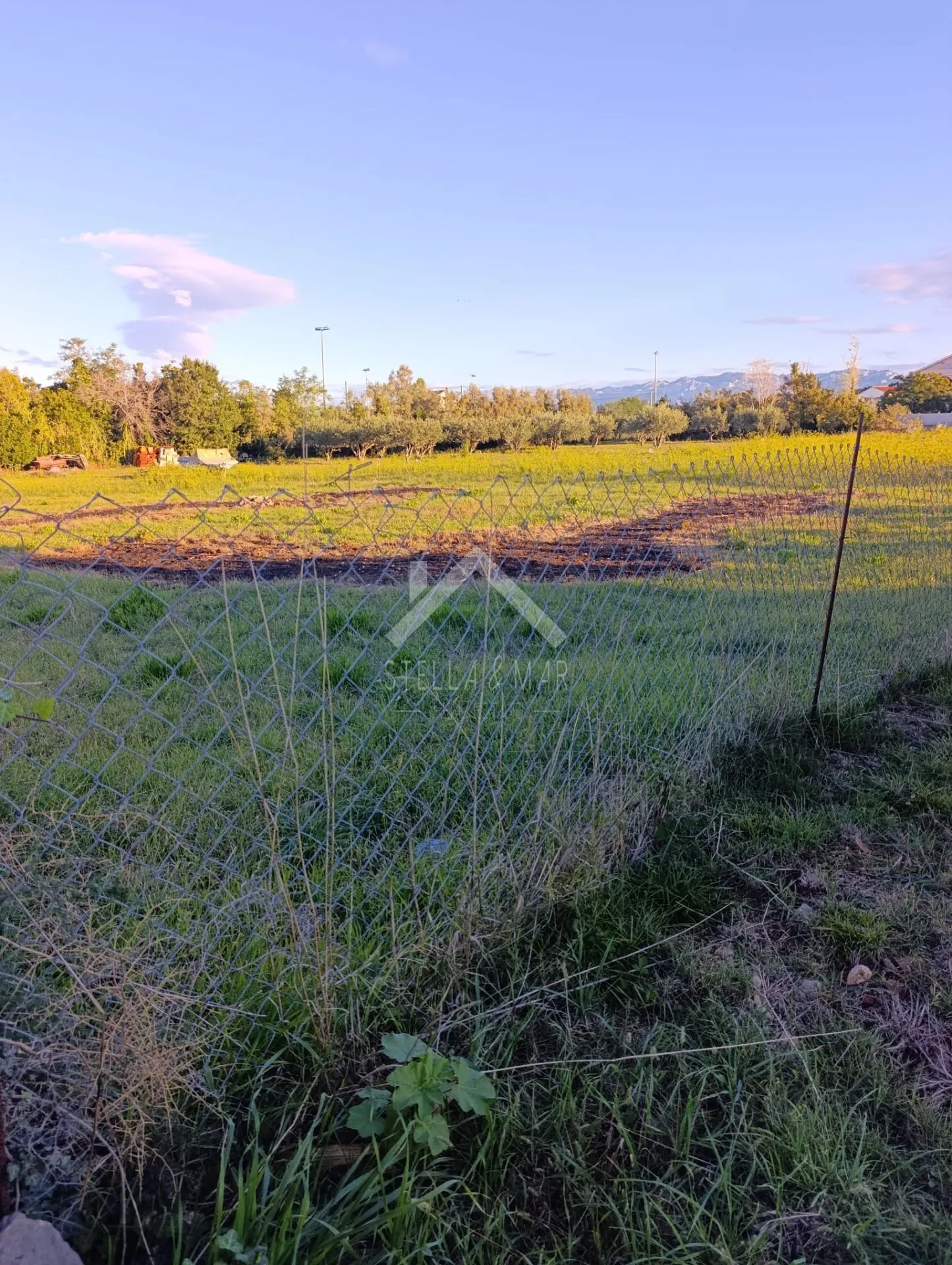 Građevinsko zemljište - Vrsi  - cover