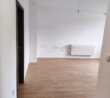 CENTAR DUGOG SELA – 2 STANA U JEDNOM! IDEALNO ZA ŽIVOT + NAJAM - cover