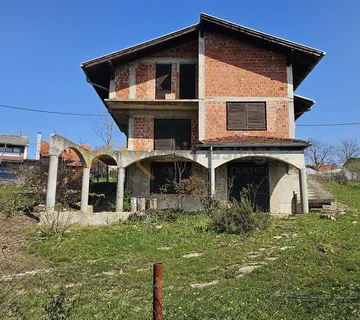 Kuća s velikim zemljištem – Dugo Selo, Kocijanska ulica - Martin breg, Dugo Selo