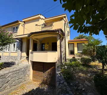 Malinska, dvojna kuća blizu centra i plaže! - Malinska, Malinska-Dubašnica