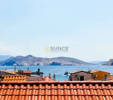 Baška ,centar, adaptirana starina sa dva apartmana na 80m od mora! - cover