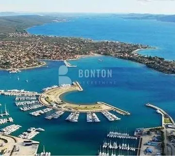 SUKOŠANSTAN 1 KAT-PREDPRODAJA OD MORA 600m - cover