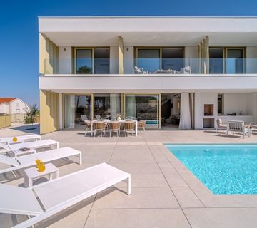 Brač, Sutivan - Predivna vila u blizini mora 274m2 - cover